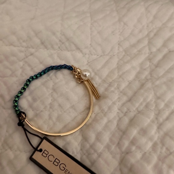 BCBGeneration - Picture 2 of 3